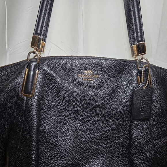 Coach Black Leather Tote Bag Zipper Closure Gold Accents Leather Coach Tag - Picture 5 of 13